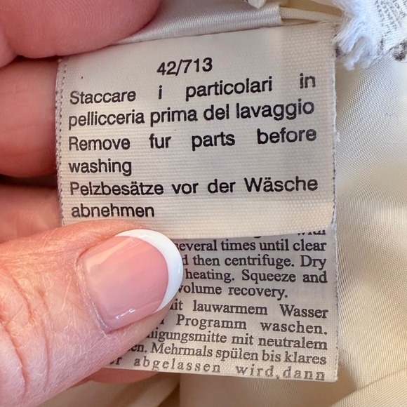 Weekend MaxMara Down Filled Long Length Belted Fur Trim Hood Women's Size 4 - Picture 9 of 14